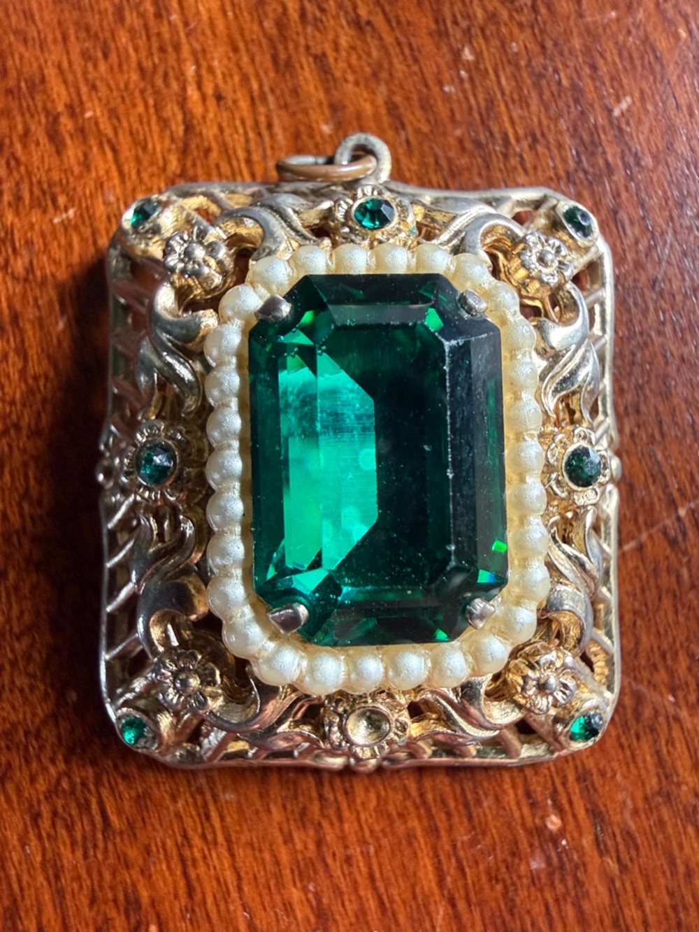 Coro Gold-Tone Pendant with Emerald Green Crystal and Pearl Trim